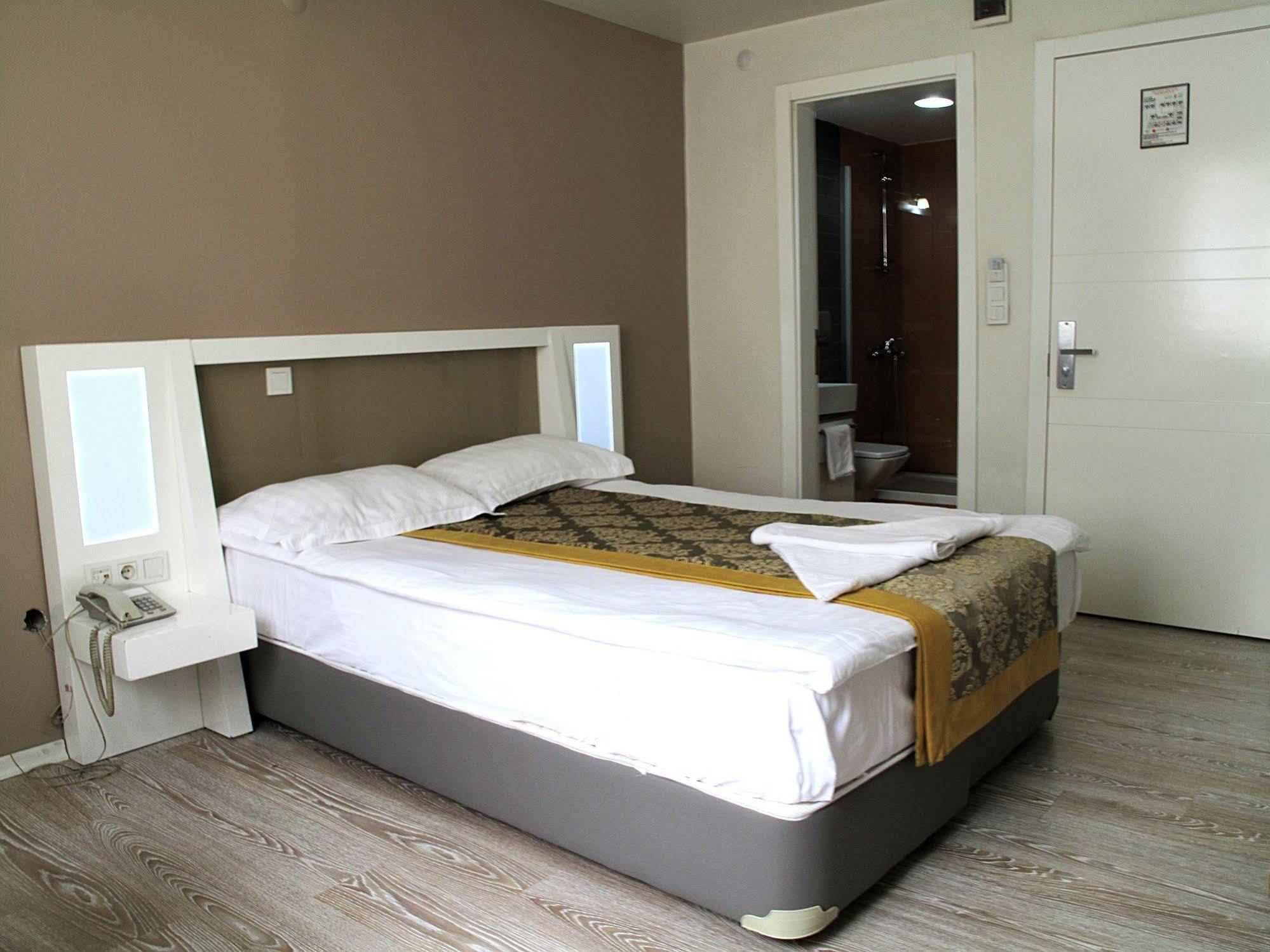 Grand As Hotel Istanbul Ngoại thất bức ảnh